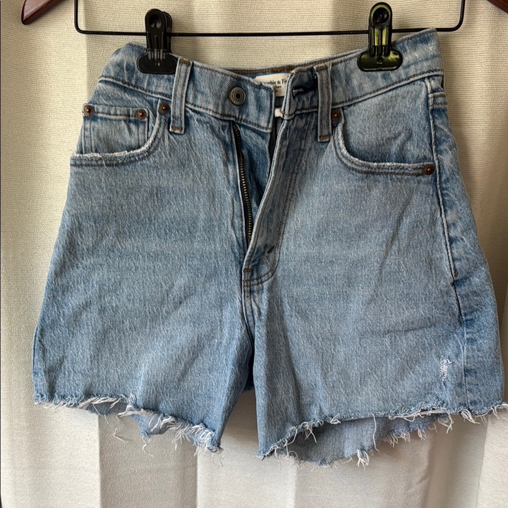Abercrombie & Fitch High Rise Dad Short